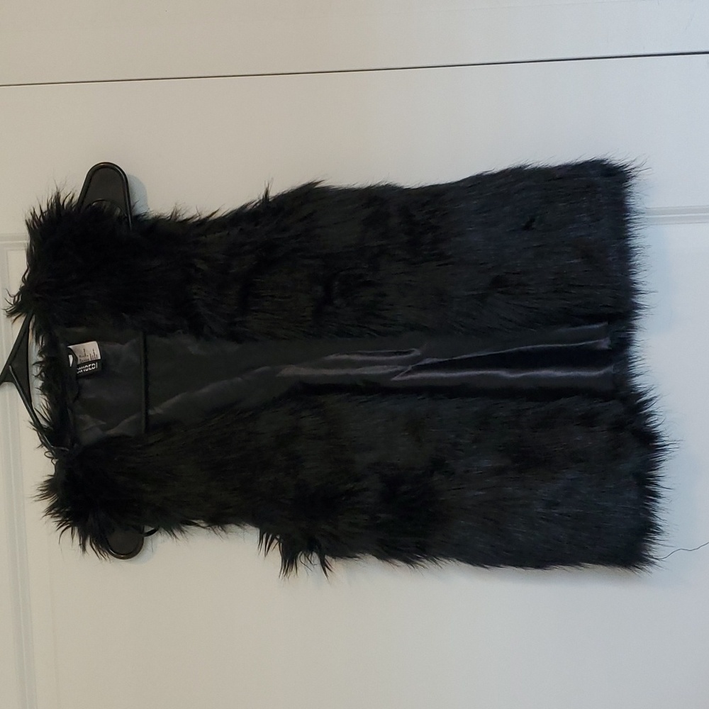 H&M Faux Fur Black vest